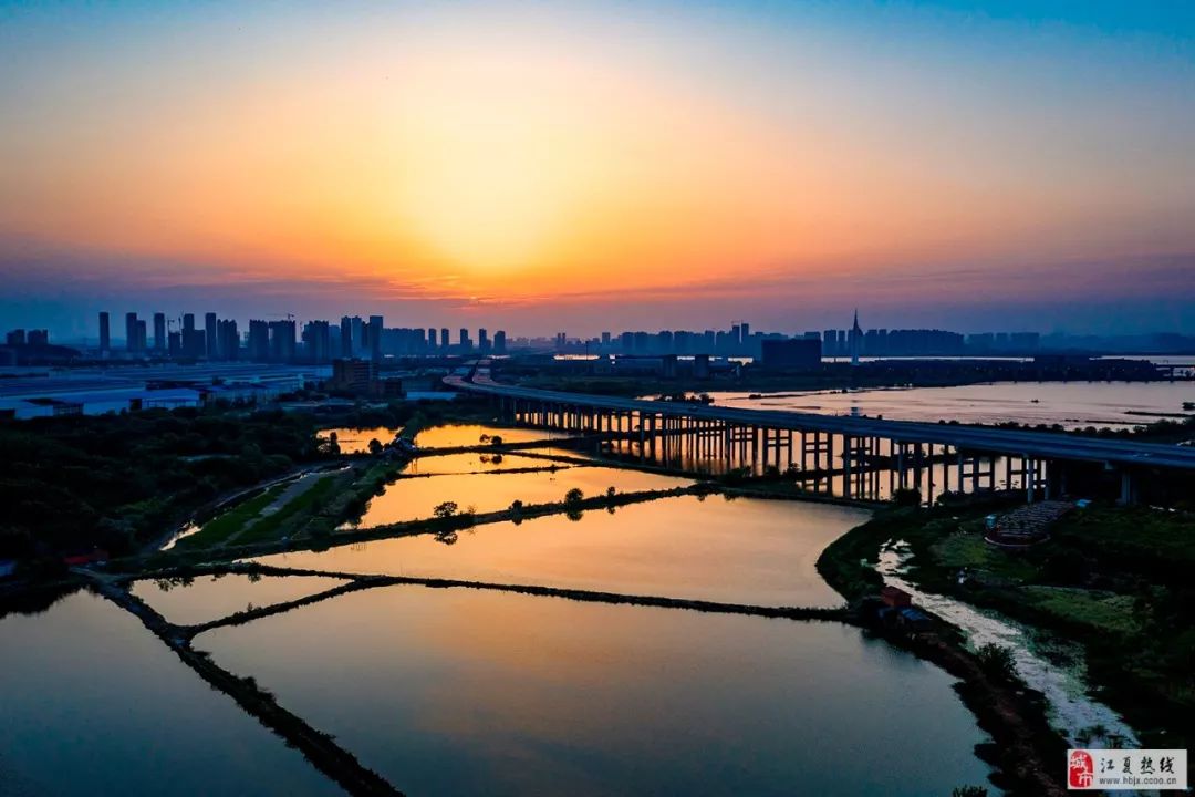 精美组图你没见过的汤逊湖美得不可方物