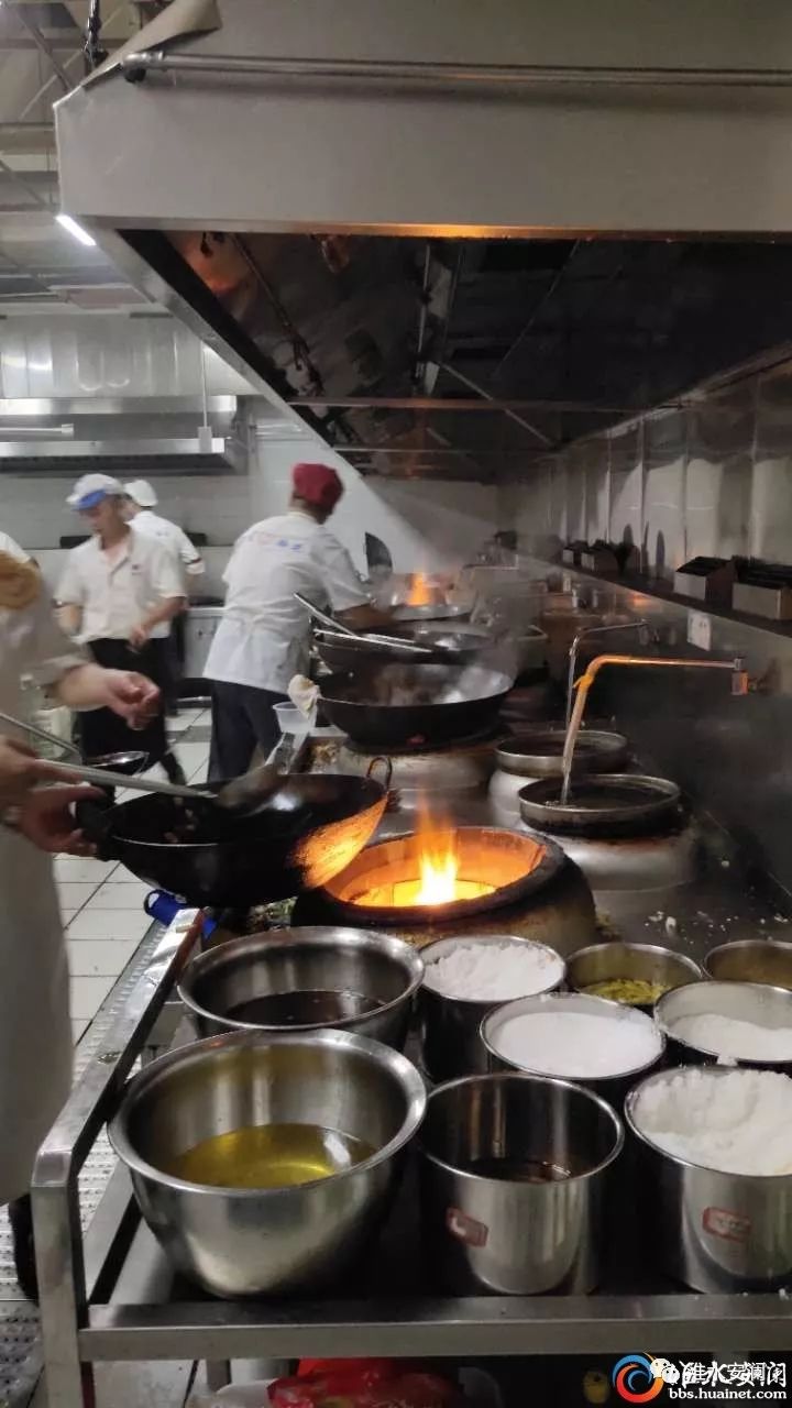 淮安市一院淮阴医院食堂后厨环境如何用的什么米面油来看看