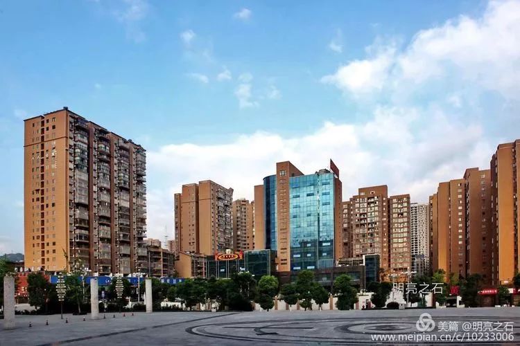 正安县城新老对比你还记得她曾经的模样吗