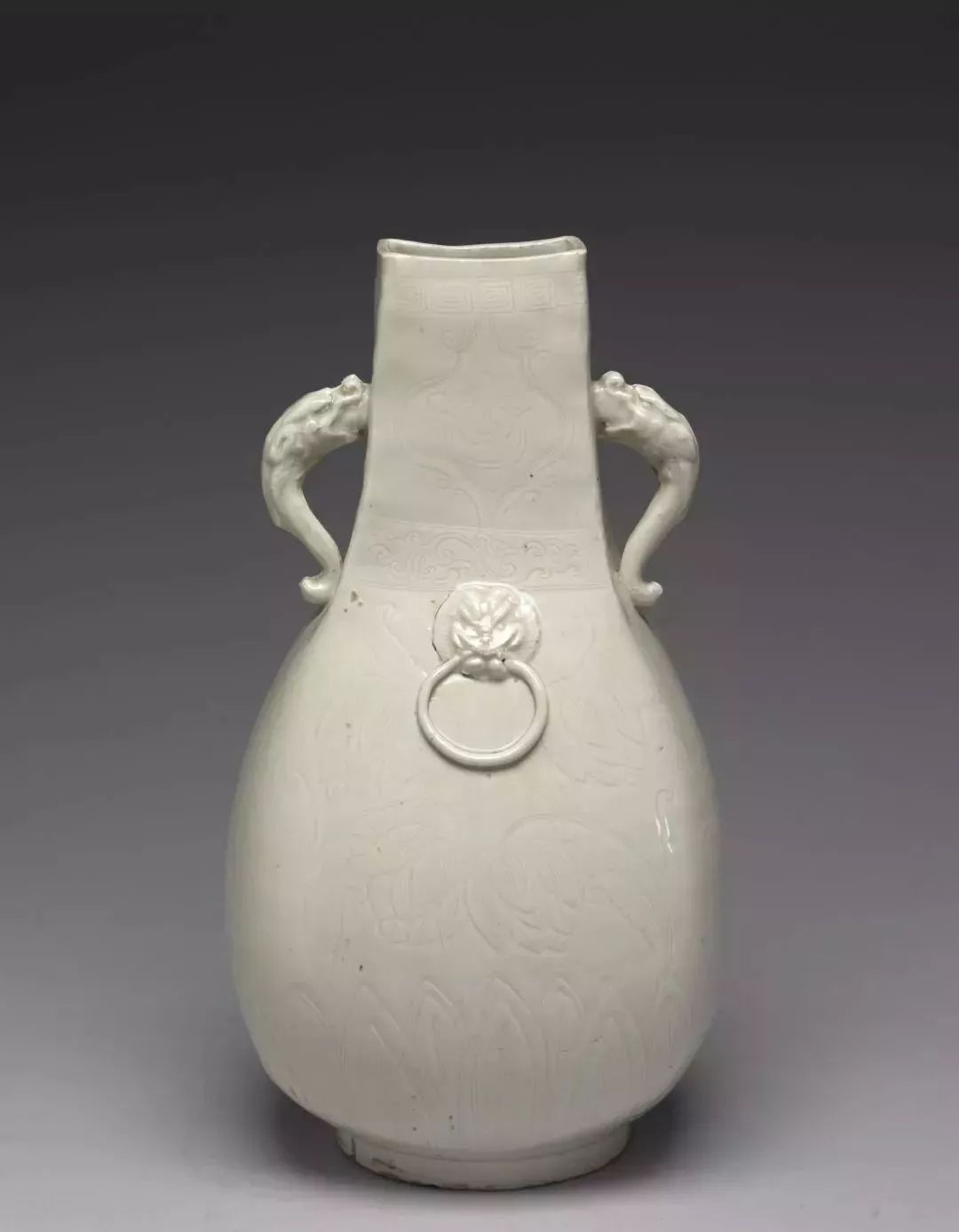 故宫与地宫里的定窑瓷器 ,难分伯仲 !