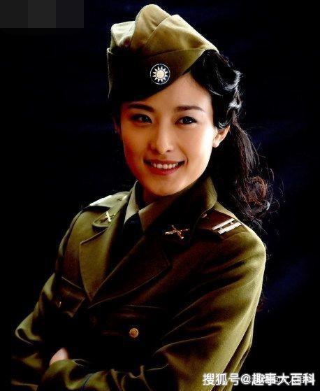 剧照在国民党统治大陆的二十多年间,由于战乱不断,军阀混战,英雄豪杰