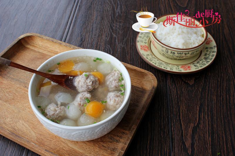 原创自从学会了肉丸汤这样做后我隔三差五必做饭菜一锅出简单极了