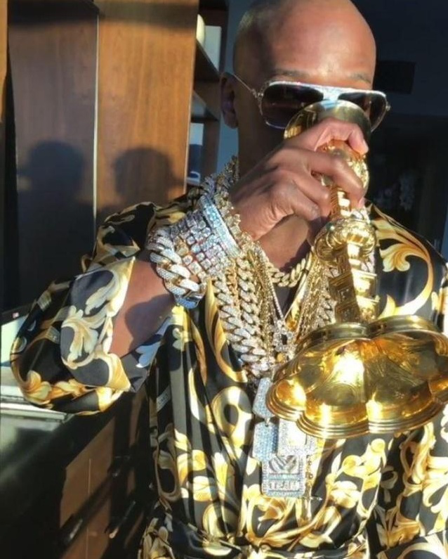 原创为何说体坛论炫富梅威瑟说第2没人敢称第15张照片给你答案