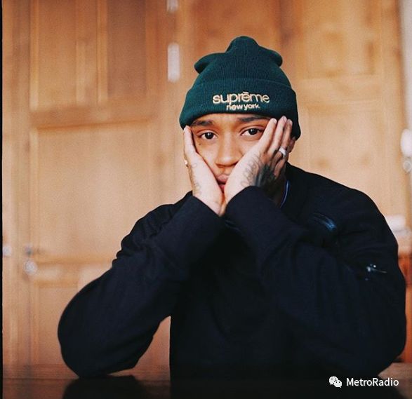 图中这个小家伙如果做歌手会是什么样的风格?| xtra[921]_orange