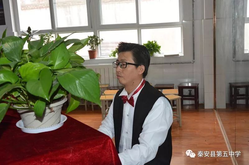 秦安举行中小学生合唱比赛