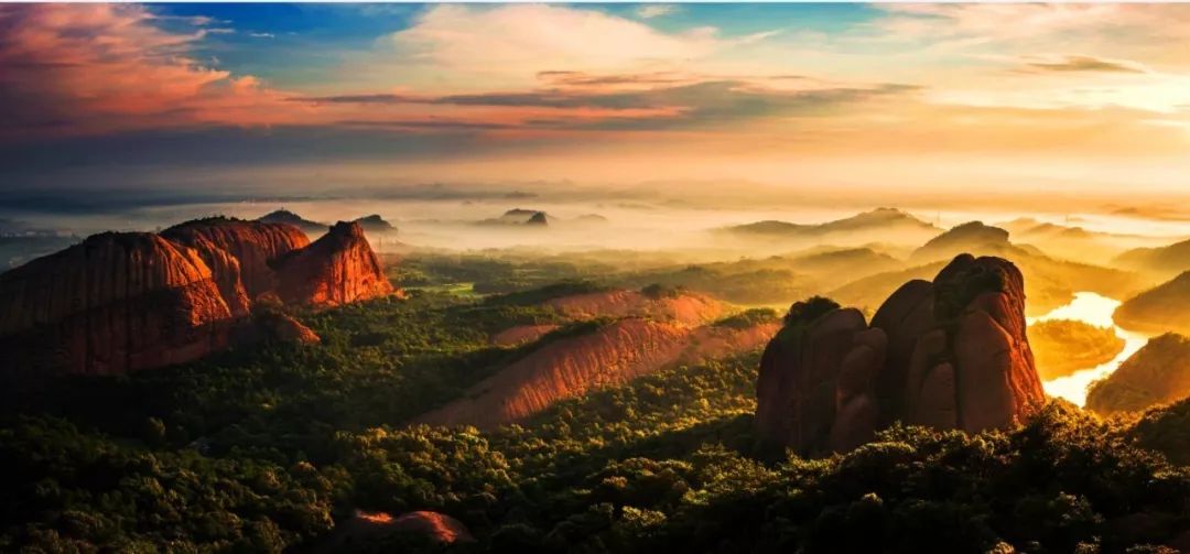 这里是中国的丹霞地貌~_武夷山