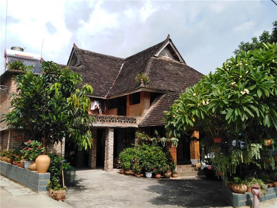 美丽乡村展新颜景洪市勐龙镇曼飞龙村小组建设美丽乡村掠影