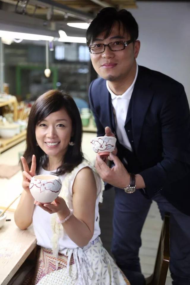 巫慧敏和野营两个上海人的异国缘分在今晚相会