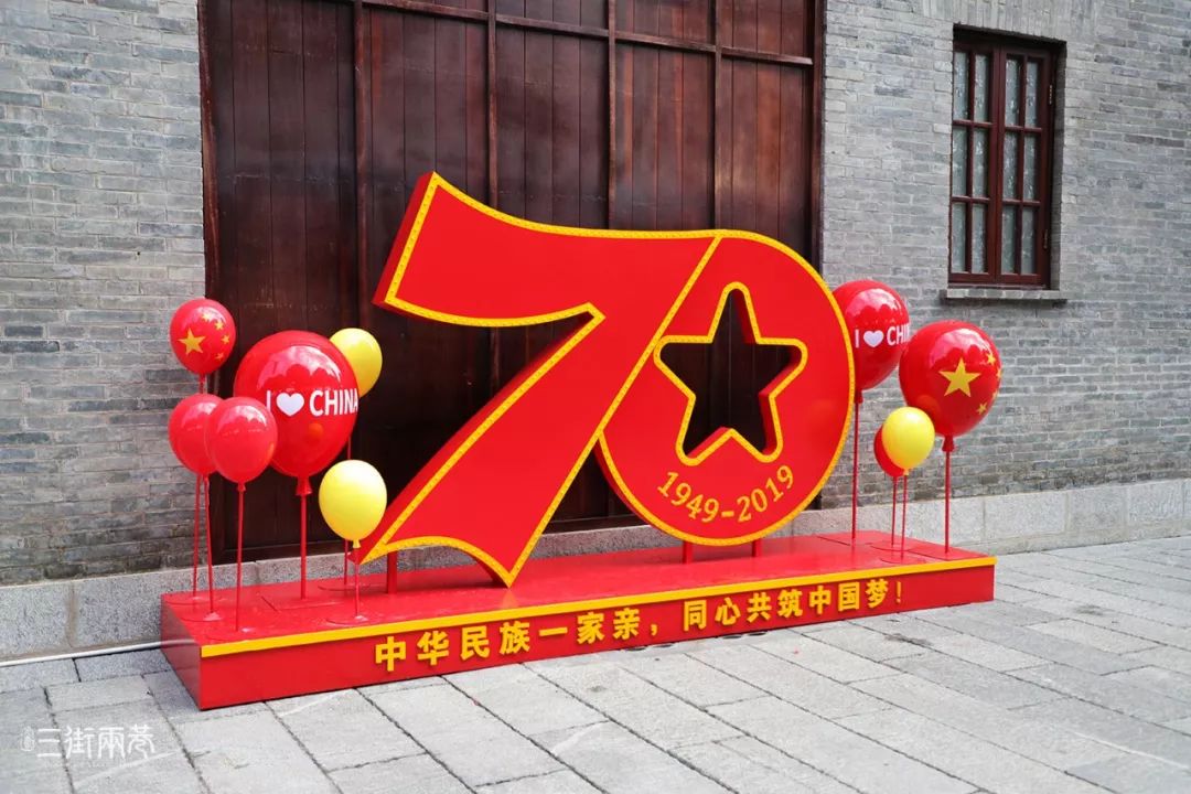 超赞南宁市中心竟然藏着一条灯笼巷美到逆天了