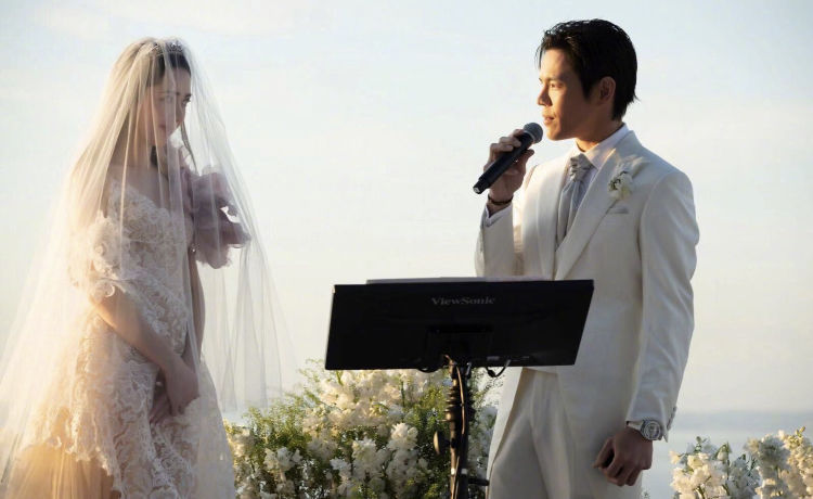 原创向佐郭碧婷结婚现场照曝光萧敬腾唱婚礼歌曲