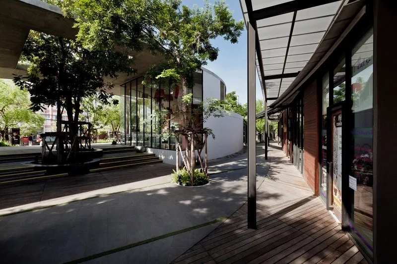 新社区商业空间设计曼谷街巷空间视觉体验