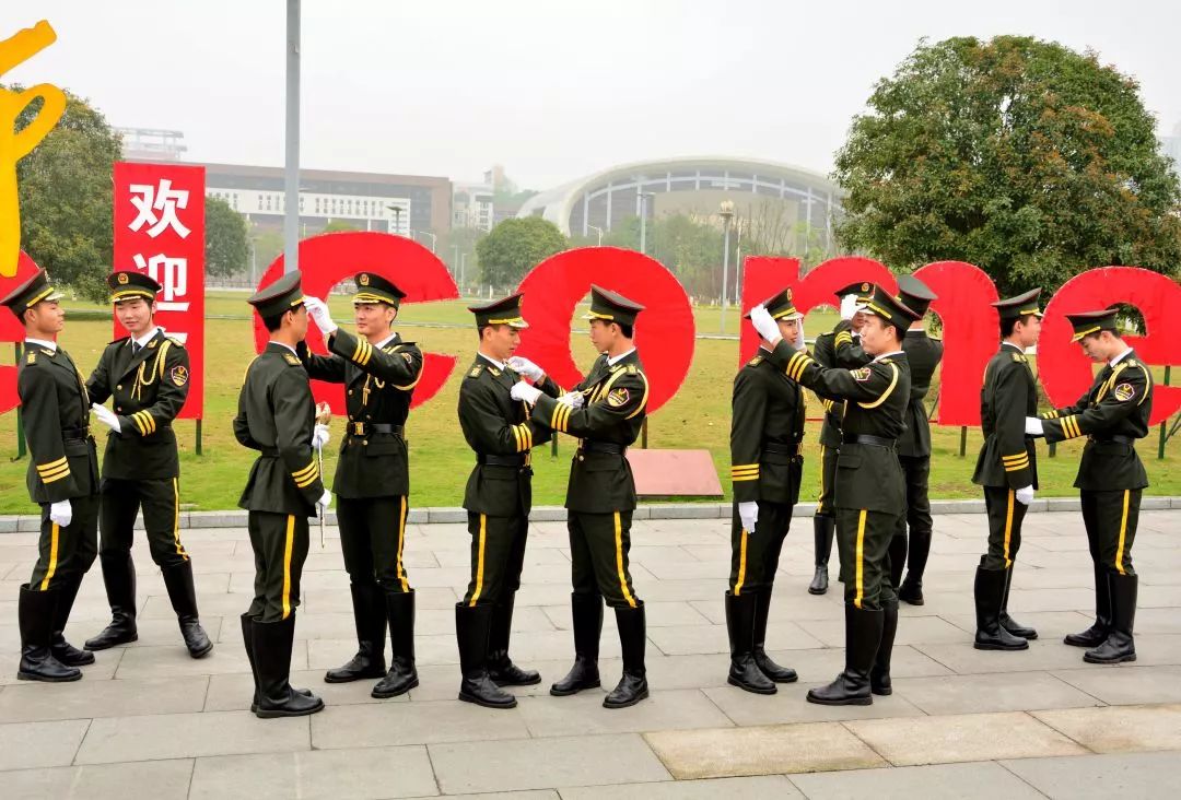 国旗护卫队招新护旗路上我们等你