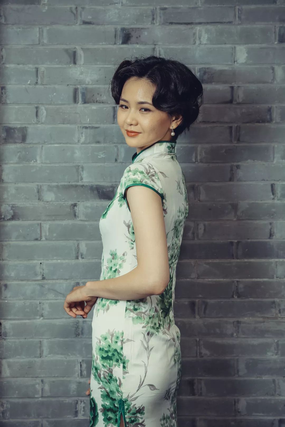 靳达声张庆庆饰蔺兆年孙徐春饰曹振平严 峰饰赵心诚黄丽娅饰金太太钱