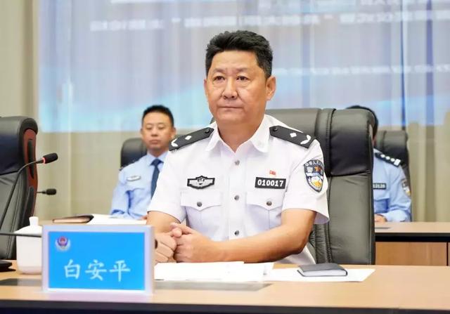 白安平同志对太原网警志愿者一直以来对太原市公安局的大力支持表示了