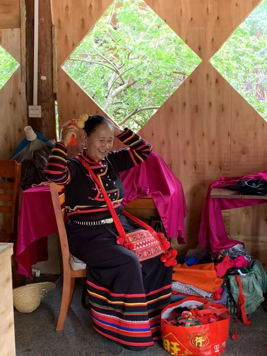 【非遗云南】拉祜族:人人会跳芦笙舞,老达保500个人有200把吉他