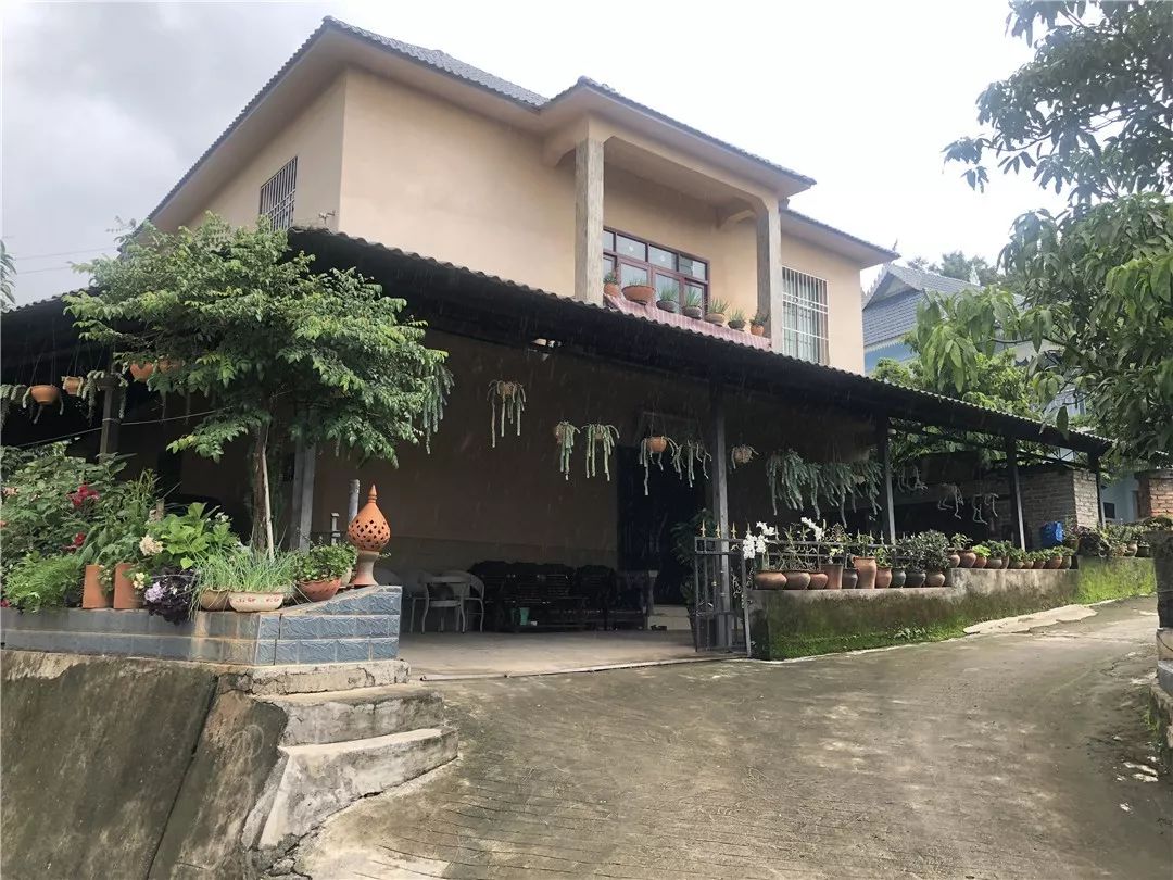 美丽乡村展新颜景洪市勐龙镇曼飞龙村小组建设美丽乡村掠影