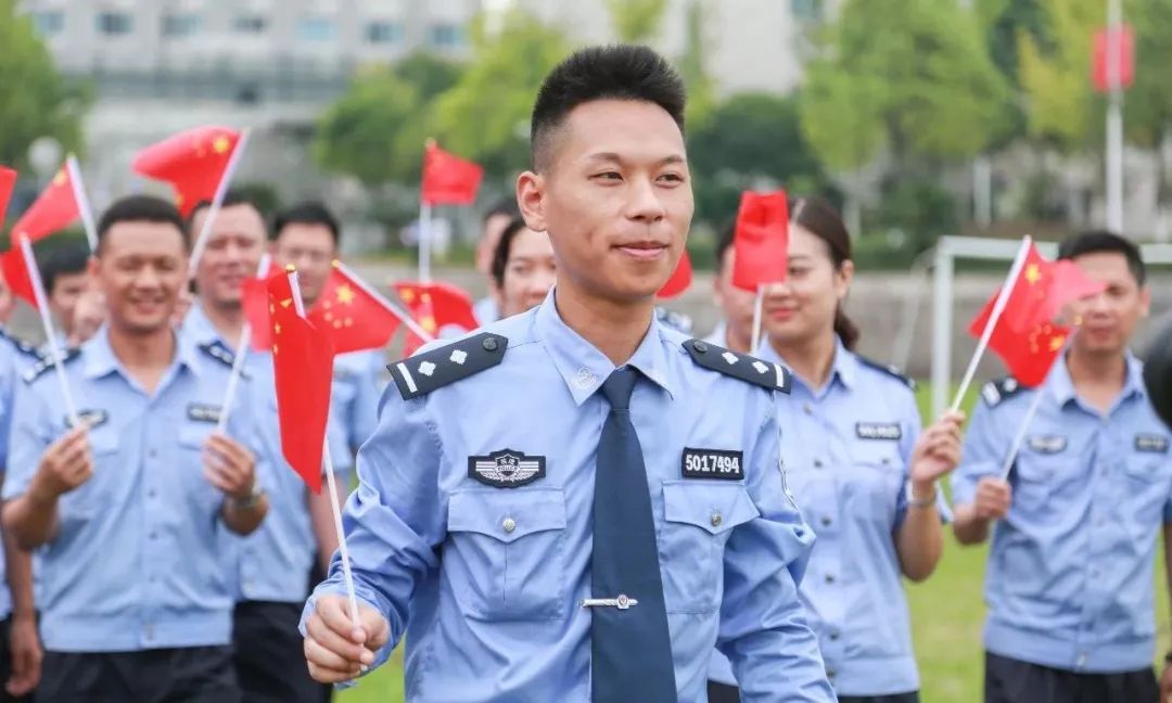 多图首发重庆市垫江监狱用快闪献礼祖国70华诞