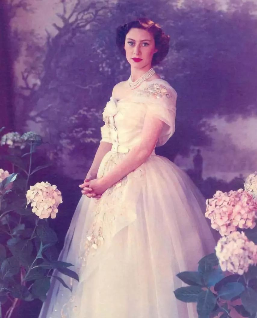 她是全球最美公主,初恋爱上侍从,下嫁风流摄影师,结局却._玛格丽特