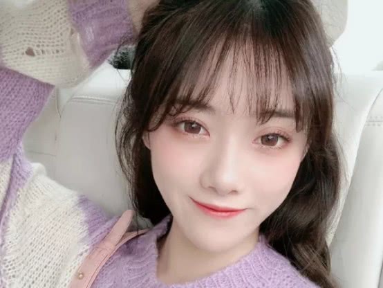 lol小钰晒美照评价好坏参半网友活在美颜和精修世界里