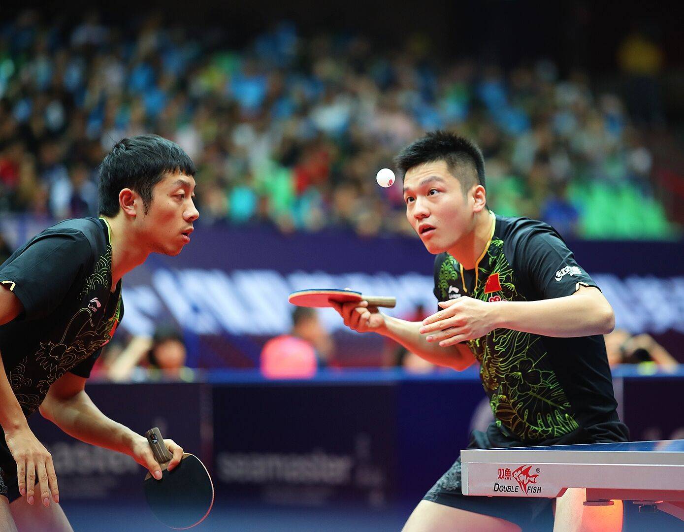 14:00樊振东/许昕(中国)vs吉村真晴/户上隼辅(日本)(男双半决赛)男双
