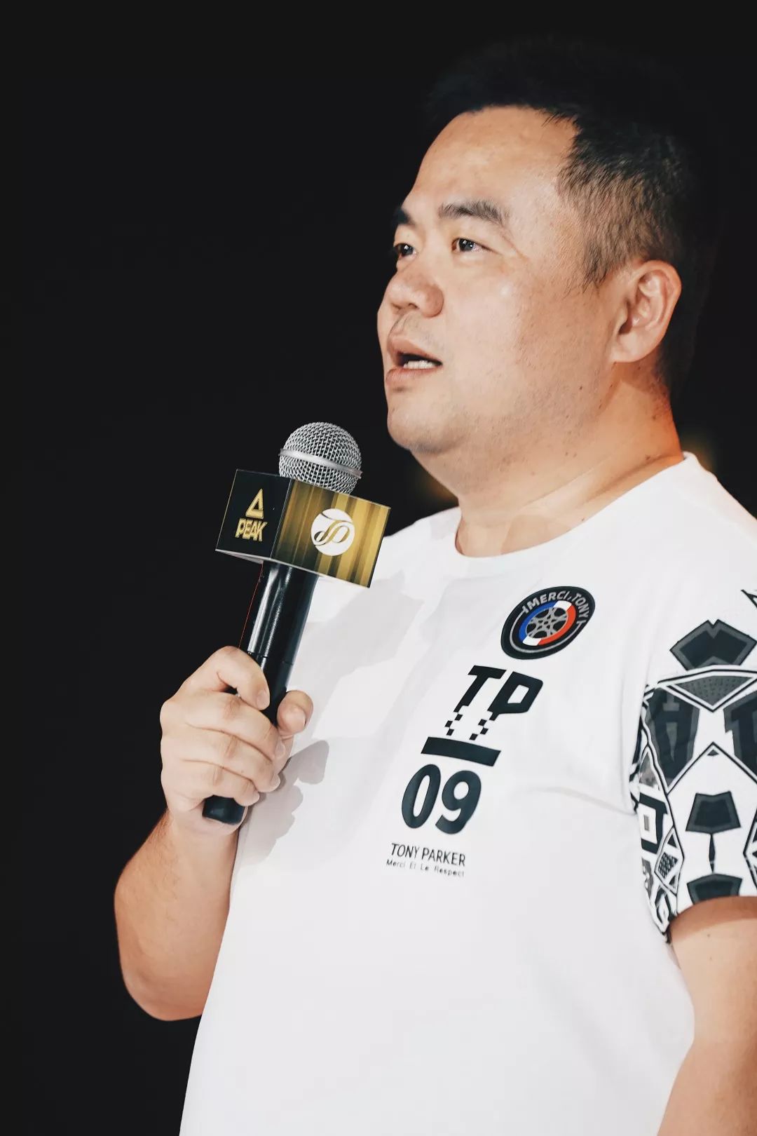 这次转身过掉了一代人的青春托尼·帕克退役仪式在这里举行