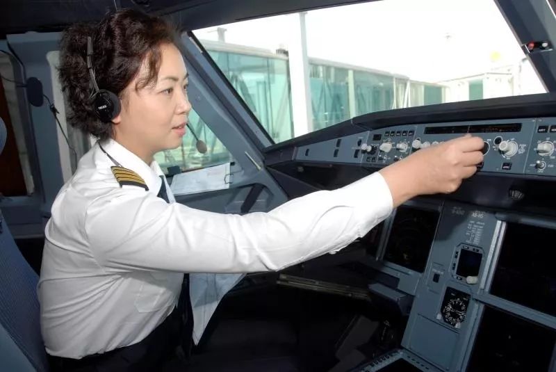 我和我的祖国母女飞行员的蓝天情缘