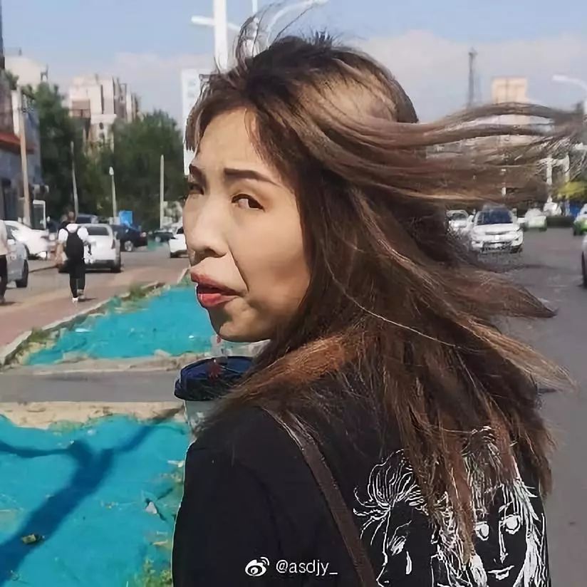 ▼这是你男朋友还是你@一只快乐的小青蛙lzkly:▼死亡角度也很漂亮