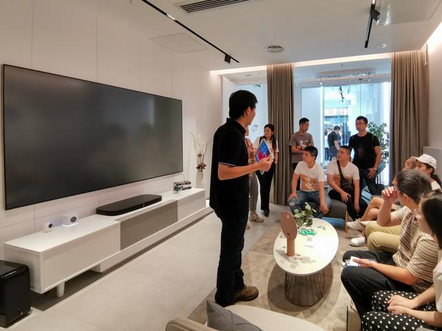 我和一众用户在管理人员的带领下充分体验了aqara智