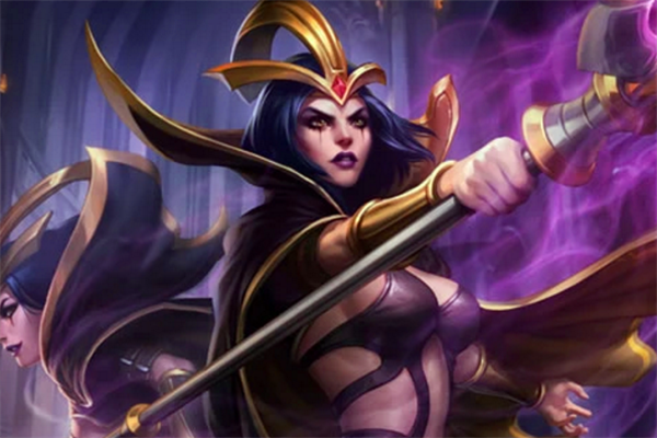 第一个:乐芙兰,俗称"妖姬",妖姬是刺客型魔法伤害英雄的代表,也是很多