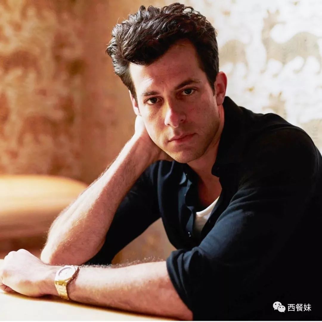 原创英国著名音乐制作人markronson出柜智性恋什么叫智性恋呢