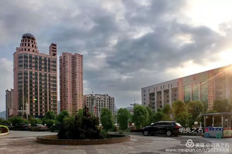 正安县城新老对比你还记得她曾经的模样吗