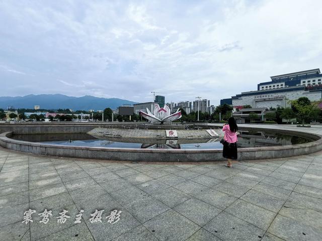 原创来汝城一定要去爱莲广场走走再去老巷子里尝尝最好吃的豆鼓辣椒