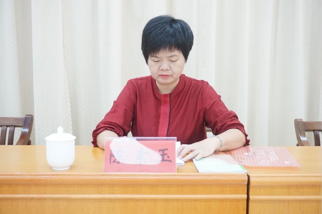 团湘桥区委书记钟敏同志就志愿服务工作有关内容作说明团湘桥区委副