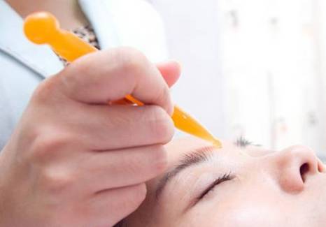 为什么说一次拨筋胜过十次美容?_面部