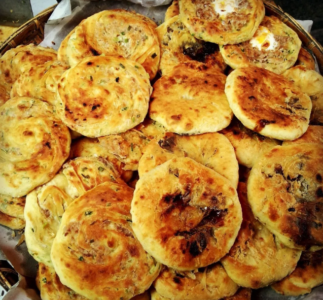 姑苏-震泽古镇震泽古镇隶属于姑苏吴江区,坐落太湖南侧,是千年丝绸