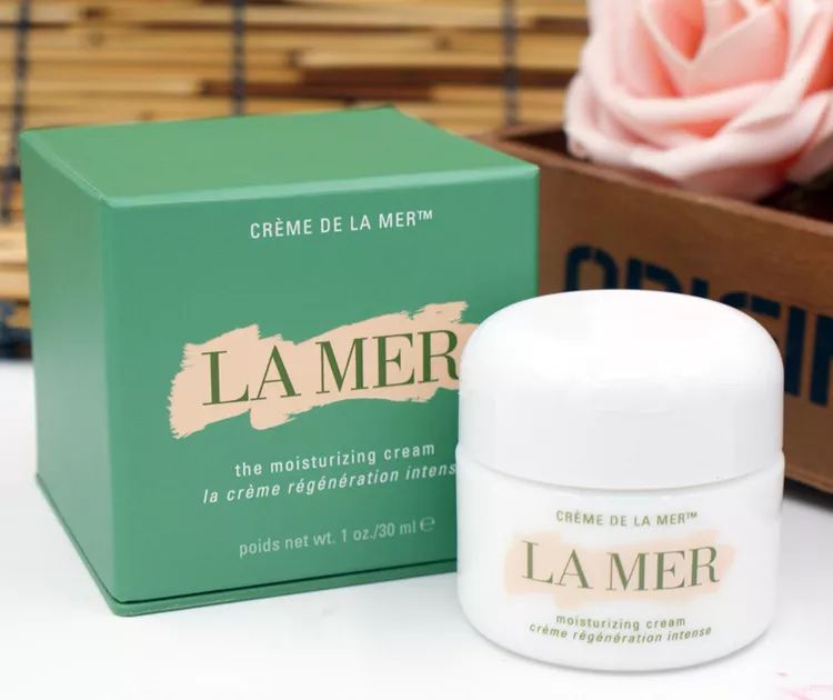 图片来源于网络因为这款面霜中含有独家的"神奇活性精粹",据说是通过