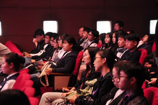 香港学生来沈参加九一八事变88周年纪念活动