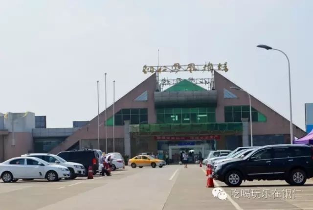 直接打电话订票或咨询也是可以的哦~知道得早呢,越是更好安排行程高铁