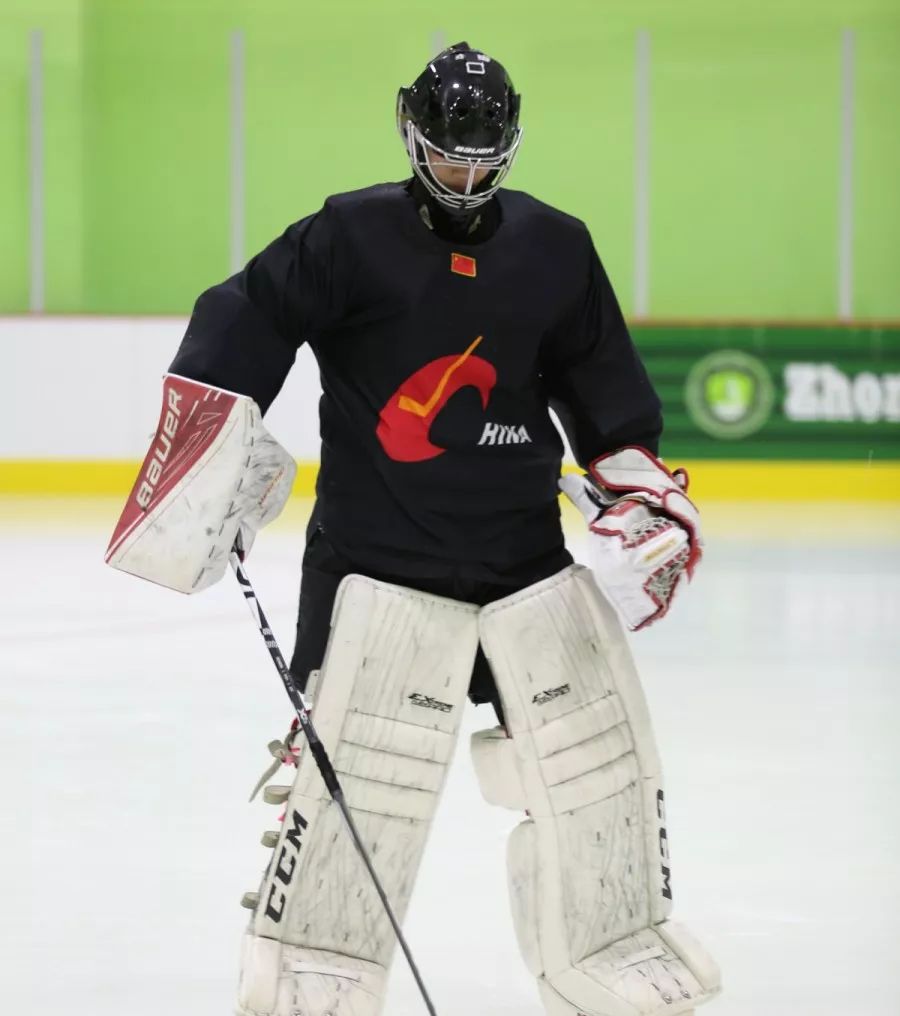 起舞吧,公益课的飞鞋赫尔墨斯能够翱翔是因为自己又一双飞鞋,而能够在