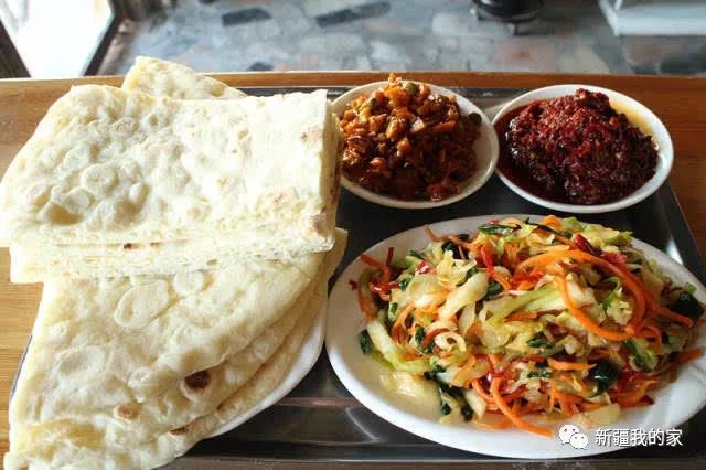 如今,锡伯族人的饮食既保留了本民族的习惯,又吸收了其他民族的精华