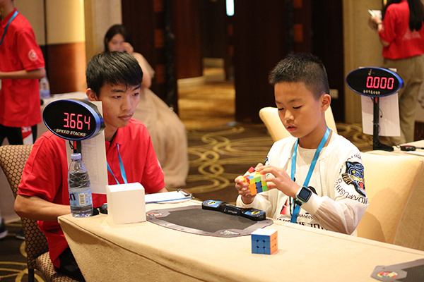 2019wca世界魔方深圳公开赛圆满落幕_比赛