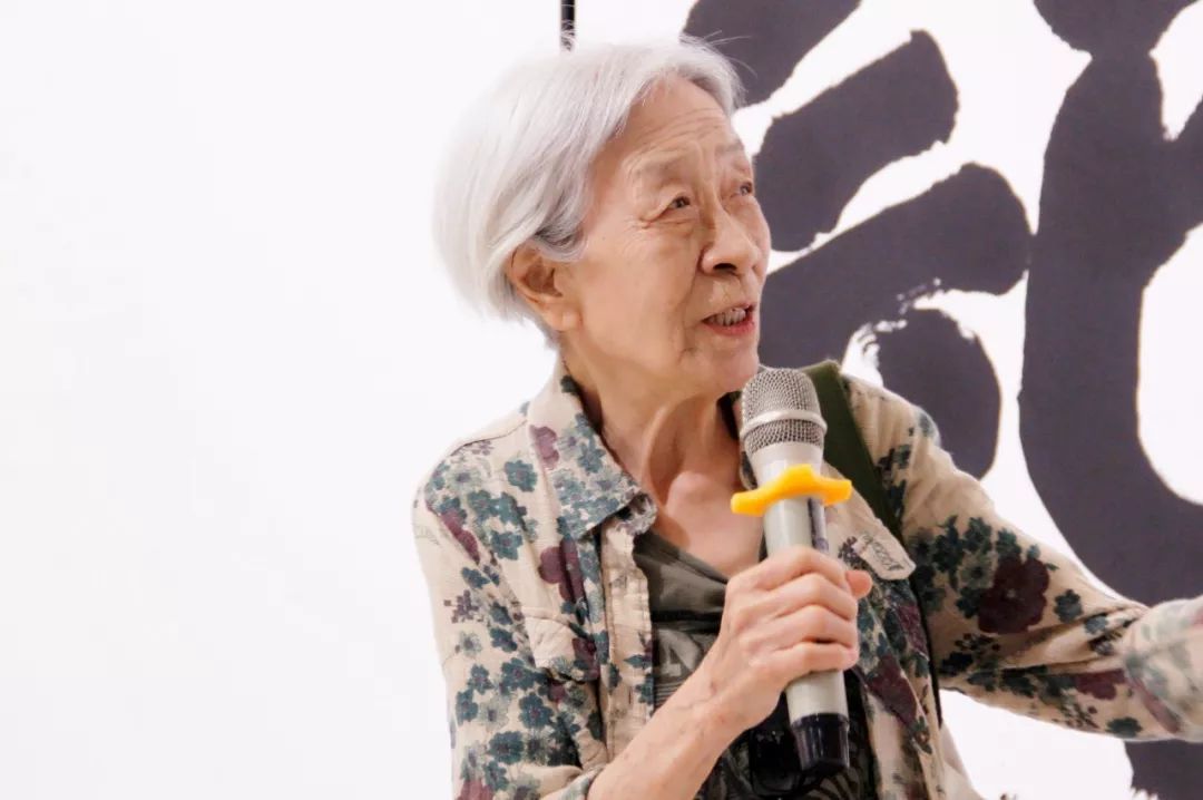 著名表演艺术家李滨女士