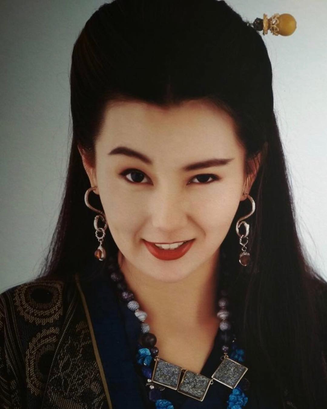 不老女神张曼玉55岁生日,奉上一组怀旧美图吧.