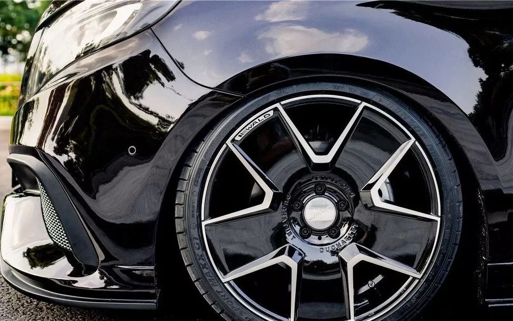 降低胎噪设计前卫倍耐力扁平胎wald19寸锻造轮毂您身份独一无二象征