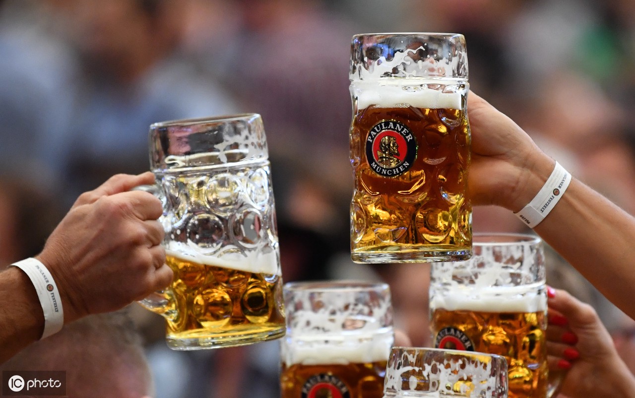 德国慕尼黑特莱西恩威塞啤酒节开幕