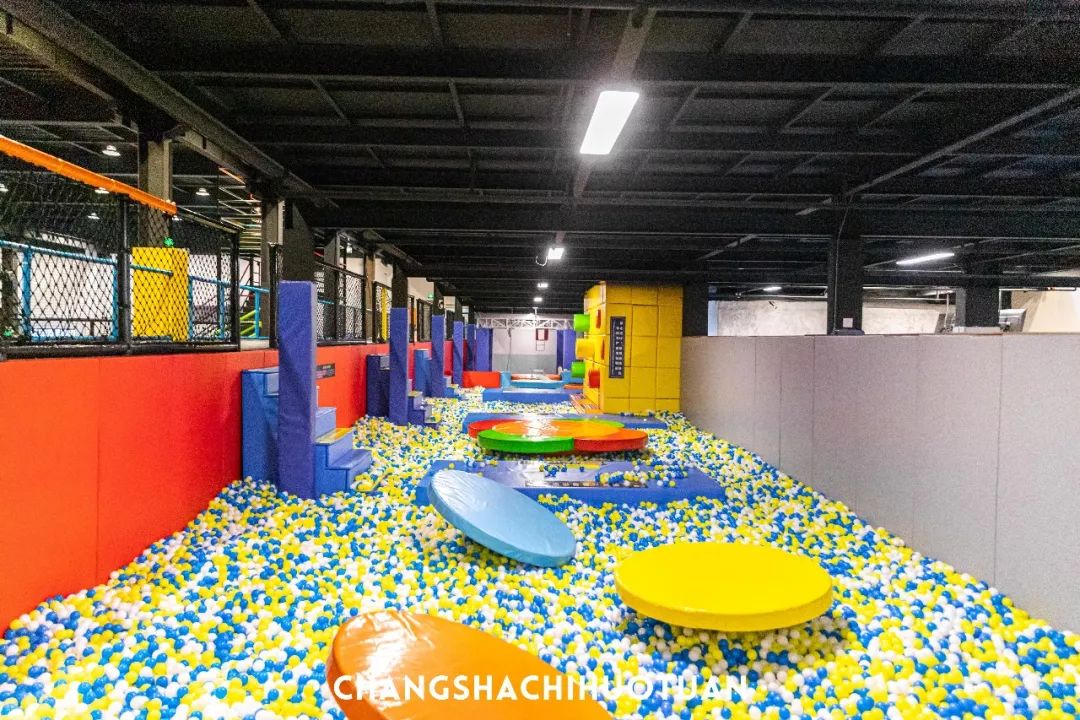 嗨玩国庆新据点这家新晋解压运动主题馆带你零距离体验速度与激情