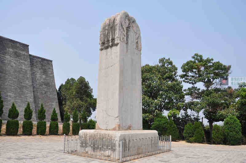 武则天死后为什么立了一块无字碑