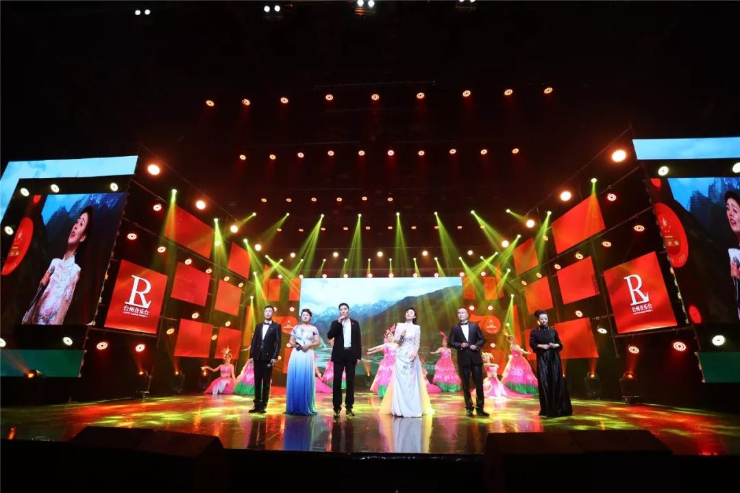 《我和我的祖国 》演唱:颜晓慧,陈文彬,叶高峰,孔春恒,夏卉,章侃侃