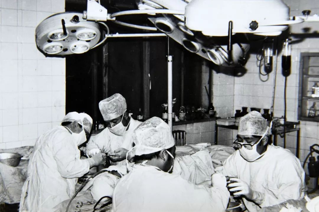 80年代手术室图片