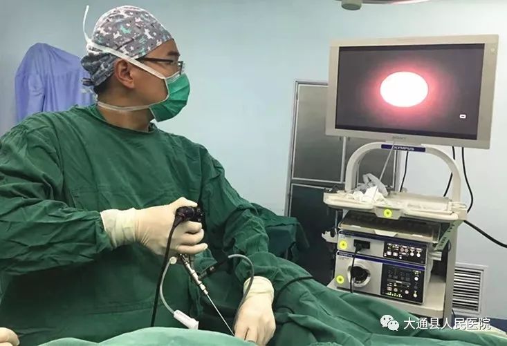 一医院泌尿外科帮扶专家满晓军博士的指导下成功实施首例精囊镜检查术